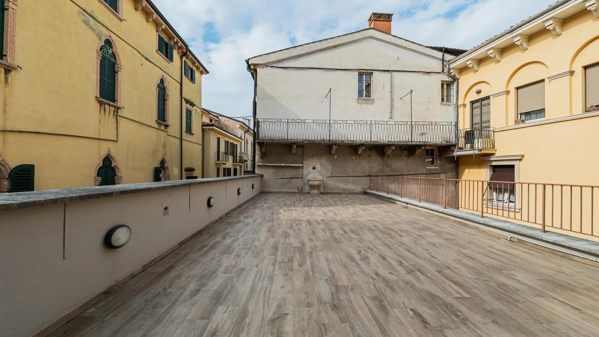 Apartment Ferienwohnung Dimora Catullo - La Terrazza Di Verona